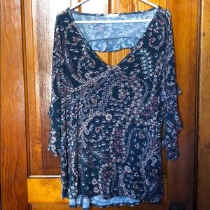 3/4 length Maurices shirt